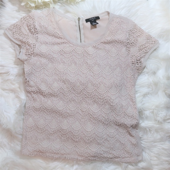 Verve Ami Tops - VERVE AMI Cream Top in women, Size Large